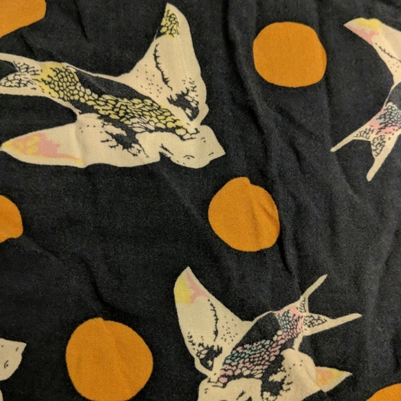 Top - Picture 3 of 3